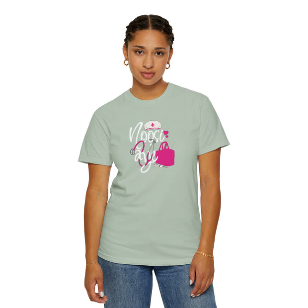Celebrate Nurses with Style – Funny Nurse Appreciation T-Shirt | Nurse Life Tee, Healthcare Worker Gift, Medical Professional Top, Nọọsi Aye (Nurse Life in Yoruba) Shirt