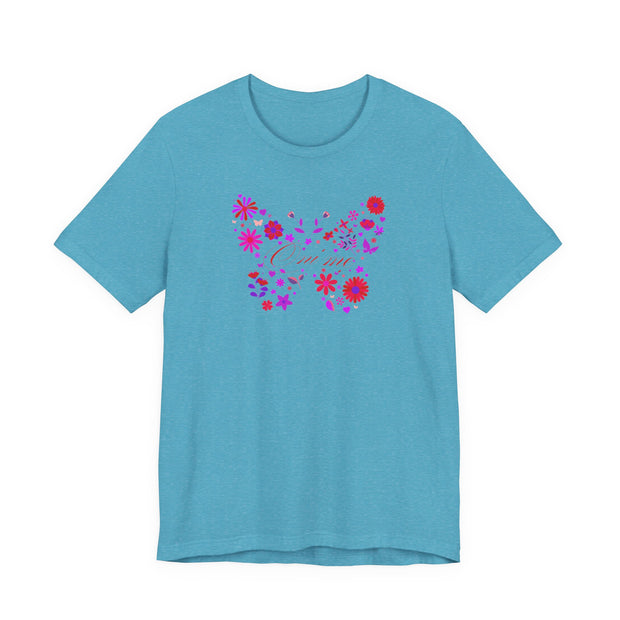 “Floral Butterfly Women Tee – Casual Summer Shirt, Butterfly Design T-Shirt, Gift for Nature Lovers, Spring Fashion Top, Oni mẹ (Mother in Urhobo)” ✅