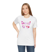 “Floral Butterfly Women Tee – Casual Summer Shirt, Butterfly Design T-Shirt, Gift for Nature Lovers, Spring Fashion Top, Oni mẹ (Mother in Urhobo)” ✅