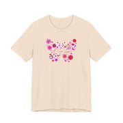 “Floral Butterfly Women Tee – Casual Summer Shirt, Butterfly Design T-Shirt, Gift for Nature Lovers, Spring Fashion Top, Oni mẹ (Mother in Urhobo)” ✅